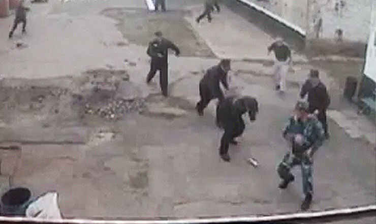 Теперь арестанту могут продлить срок.