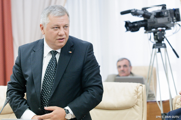 Анатол Арапу заменил министра финансов Вячеслава Негруцу.