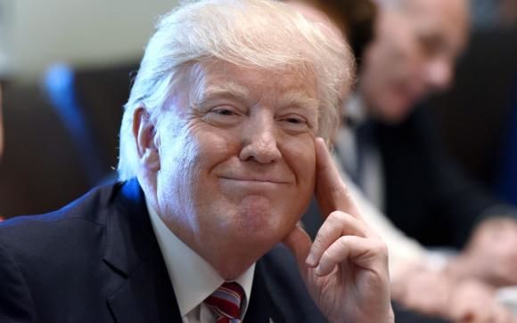 Donald Trump: Sunt un geniu foarte stabil