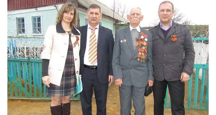 Участники войны, продолжают получать юбилейные медали к 70-летию Победы.