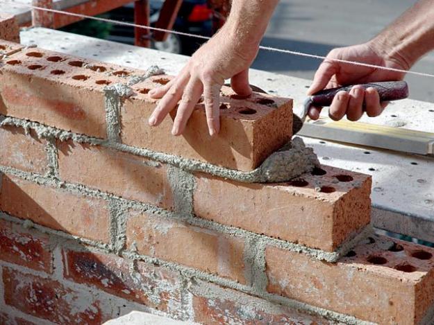 Volumul principal de lucrări a fost realizat de către agenţii economici