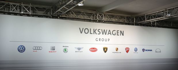 Volkswagen ar putea vinde mai multe mărci ca să achite un credit de 20 de miliarde de euro. Foto: motoroids.com