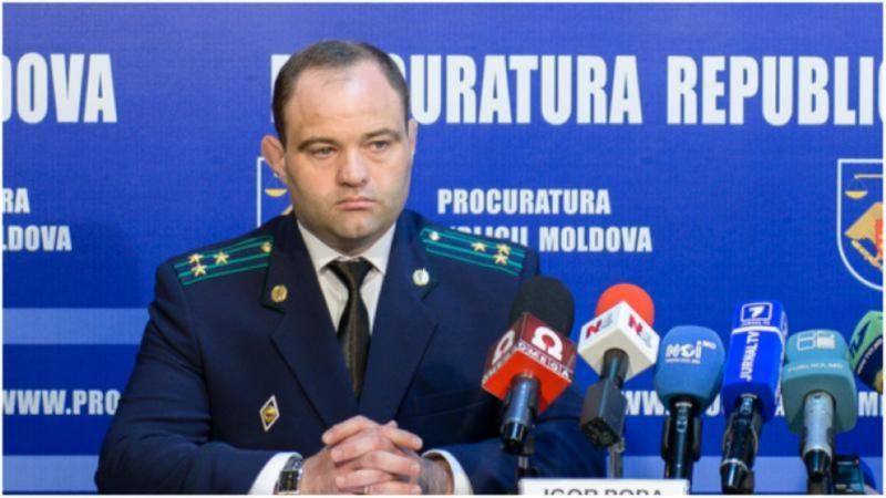 Прокурор Игорь Попа вернулся в Молдову и помещен домашний арест.