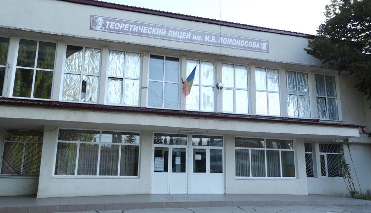 В бельцком лицее 9 классов закрыли на карантин.