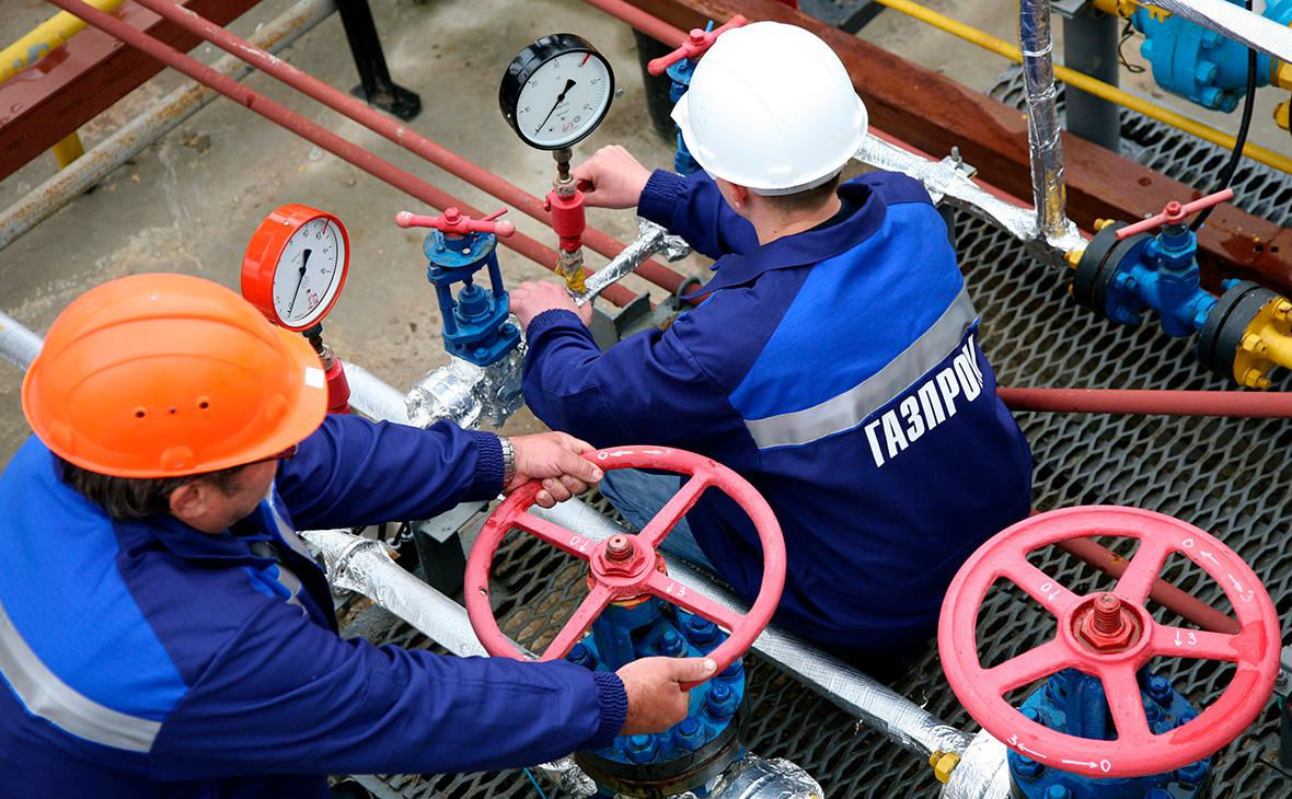 "Газпром" приступил к прекращению поставок через Украину.