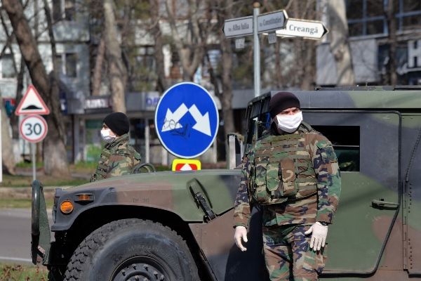 Нацармия мобилизовала 300 военнослужащих в помощь полиции.