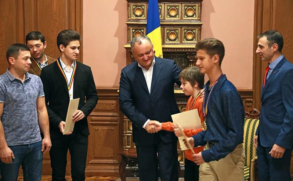 Diplomă de Onoare a Președintelui. Cine s-a învrednicit. Foto: facebook.com