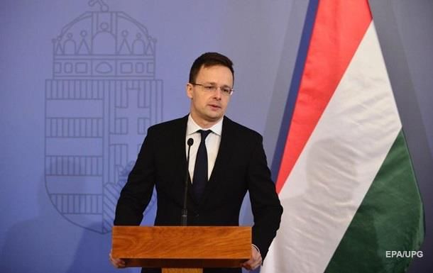 "Мы можем гарантировать, что это больно ударит по будущему Украины", - подчеркнул глава МИД.