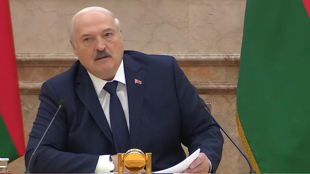 Лукашенко: Умирать не собираюсь, вам еще мучиться со мной очень долго.