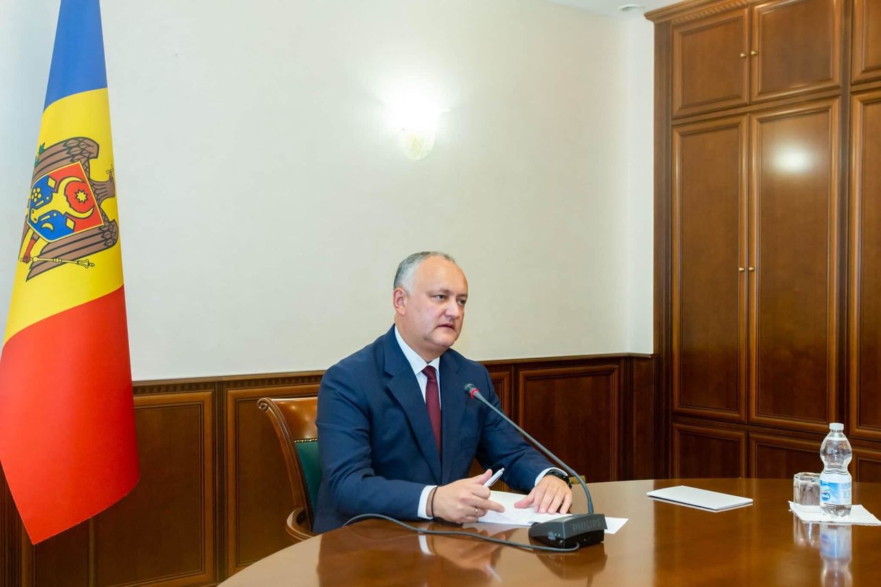 Президент обсудил с представителями МВФ программу сотрудничества. Фото: facebook.com.