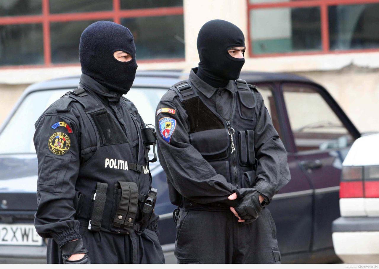 Bănuiţii şi-au recunoscut vinovăţia în 10 cazuri de sustragere a motorinei din rezervoarele camioanelor.