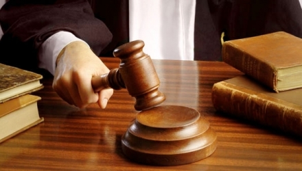 Potrivit procurorilor, angajatul penitenciarului a fost reținut în flagrant o cantitate de 6,13 grame de marijuana. 