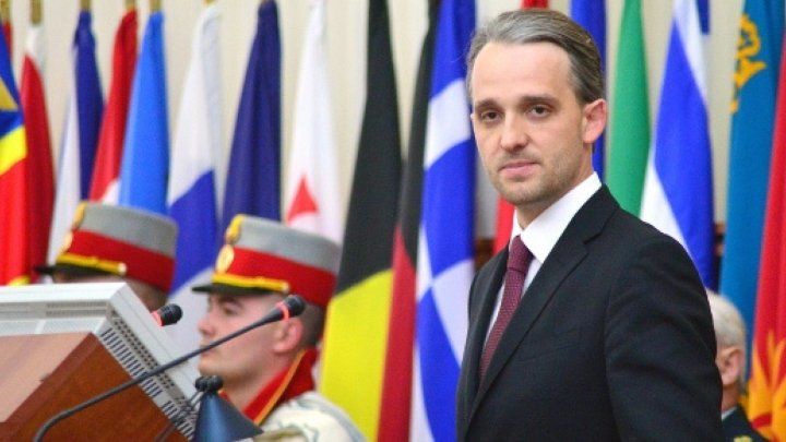 Министр обороны Молдовы Евгений Стурза. 
