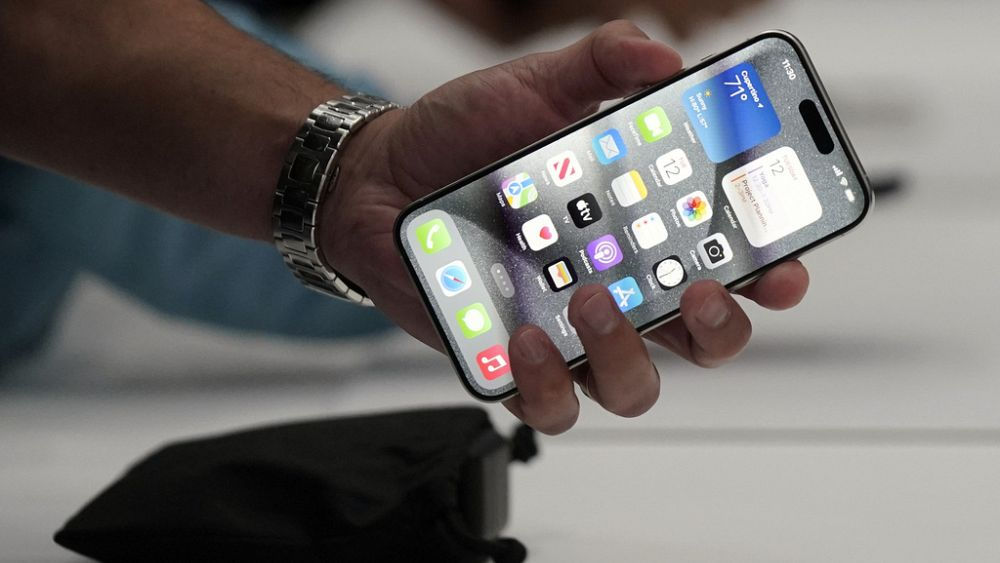 "Жажда чудес"от Apple: новый айфон будет соответствовать европейским правилам.