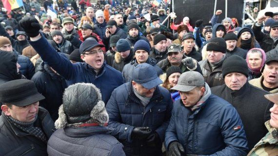 "Плахотнюк добился невозможного — он сумел сплотить левых и правых, клиентов Москвы и Бухареста."