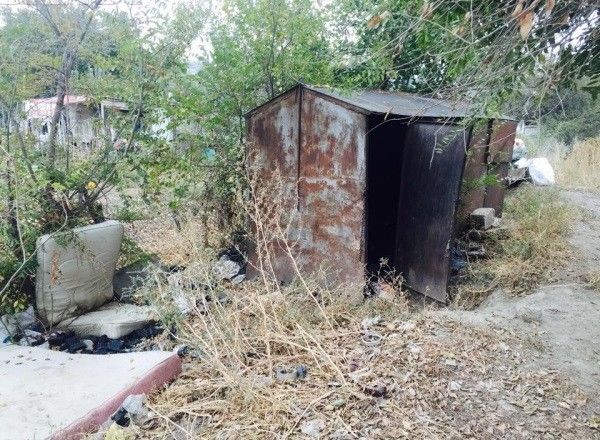 Скорее всего являющийся человеком без определенного места жительства.