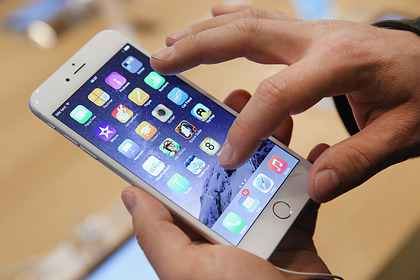 Apple призналась в слежке за владельцами iPhone.