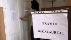 Lucrările vor fi verificate până pe 26 iunie, iar rezultatele vor fi afişate în centrele de Bac pe 27 iunie.