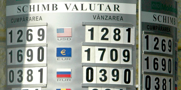 Banca Națională a stabilit pentru astăzi un curs de 18 lei și 76 de bani pentru un euro, cu 31 de bani mai puțin decât ieri.