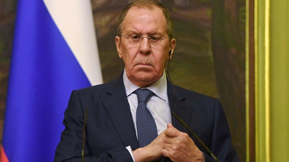 Лавров: Слова Киева о том, что РФ наносит удары по своим городам - вранье.