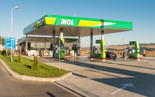 Mai mulţi locuitori ai oraşului Sângerei cer interzicerea construcţiei unei benzinării. Foto simbol: adevarul.ro