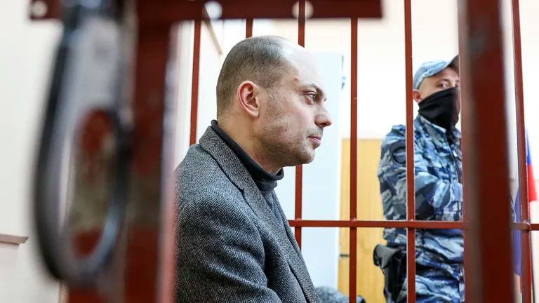 Российского политика Владимира Кара-Мурзу приговорили к 25 годам лишения свободы.