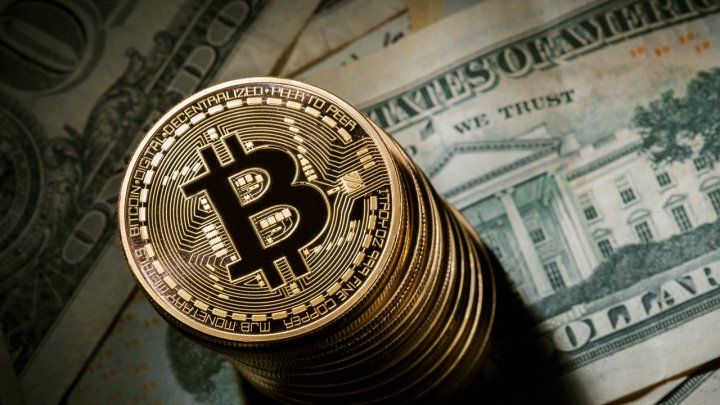 Bogați în Bitcoin: Cine sunt primii miliardari de monedă virtuală
