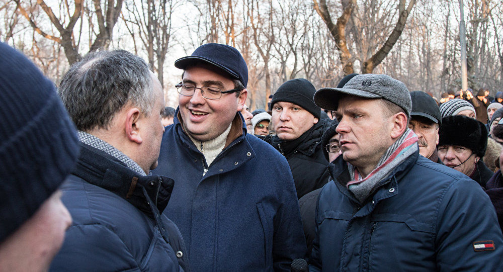 Liderii protestatarilor au anunţat joi seara că nu renunţă la revendicările lor. Foto: Sputnik/ Мирослав Ротарь