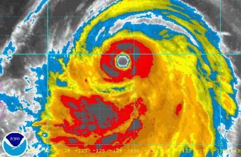 Un taifun foarte puternic, supranumit Neoguri, se îndrepta luni către insula Okinawa