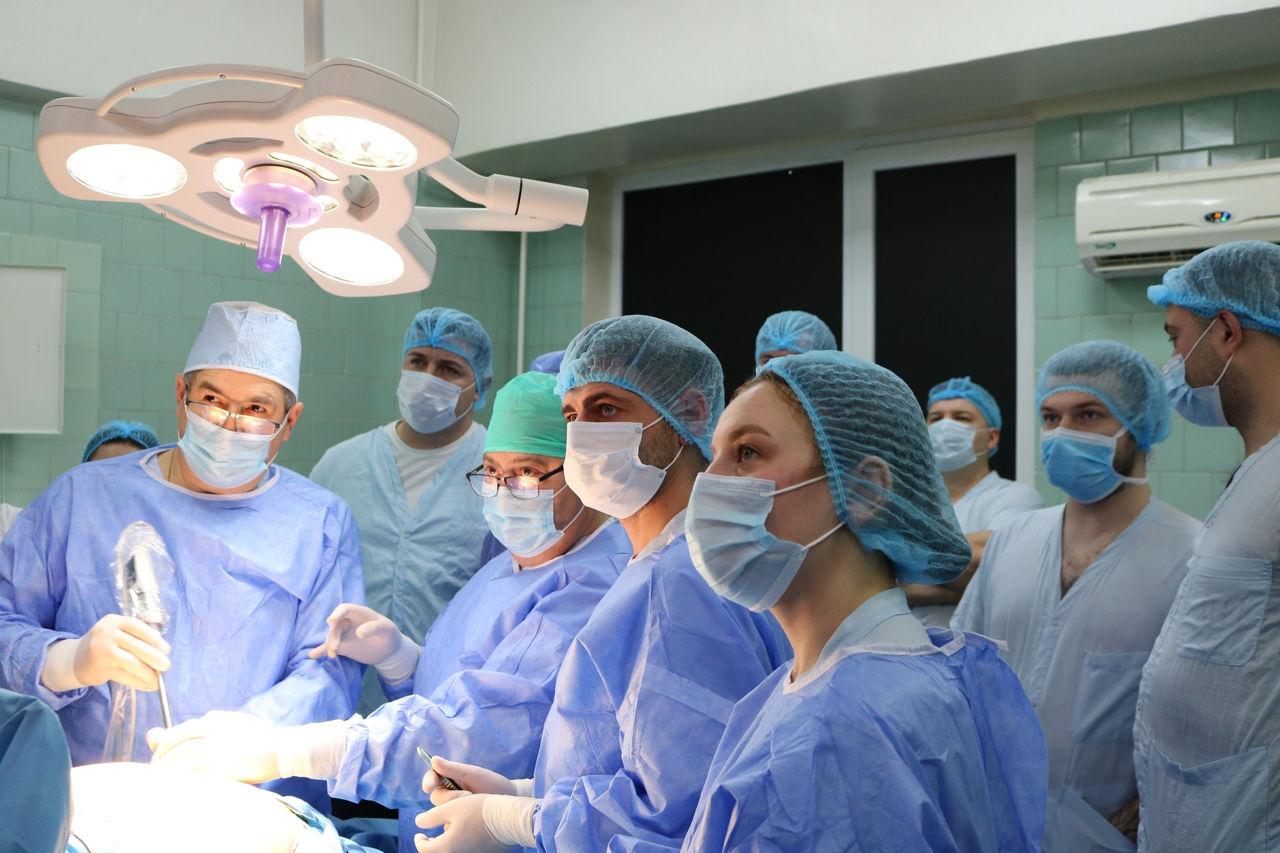 Chirurgii din Bălți și Chișinău au efectuat două operații complicate.