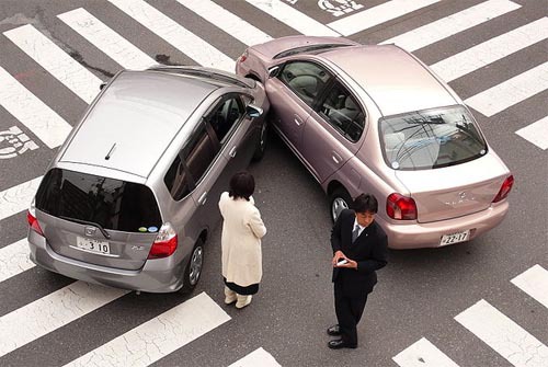 Oamenii legii nu vor mai fi solicitaţi în cazul accidentelor minore, în care au fost implicate doar două automobile şi în care nimeni nu a avut de suferit.