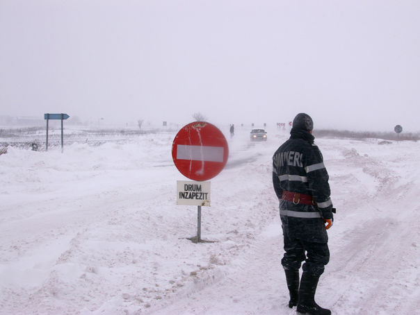 Vreme extremă în România: Două autostrăzi şi zeci de drumuri închise. Foto: mediafax.ro