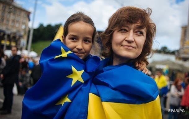 Не менее 70% украинцев поддерживают идею вступления Украины в Евросоюз. 