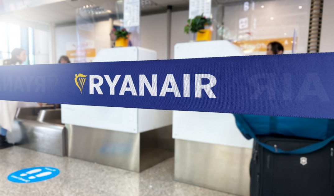 Ryanair va renunța definitiv la biletele de îmbarcare tipărite.