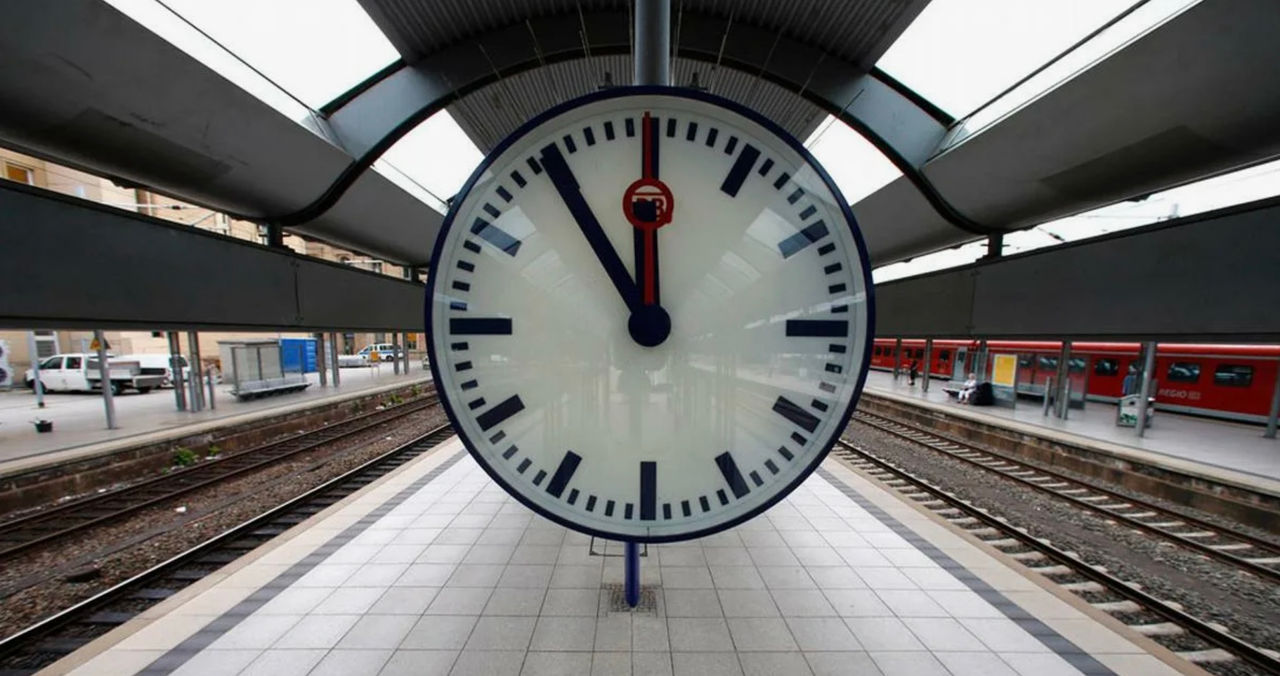 В Германии концерн DB выплатил рекордные 196,8 млн евро за опоздания поездов.