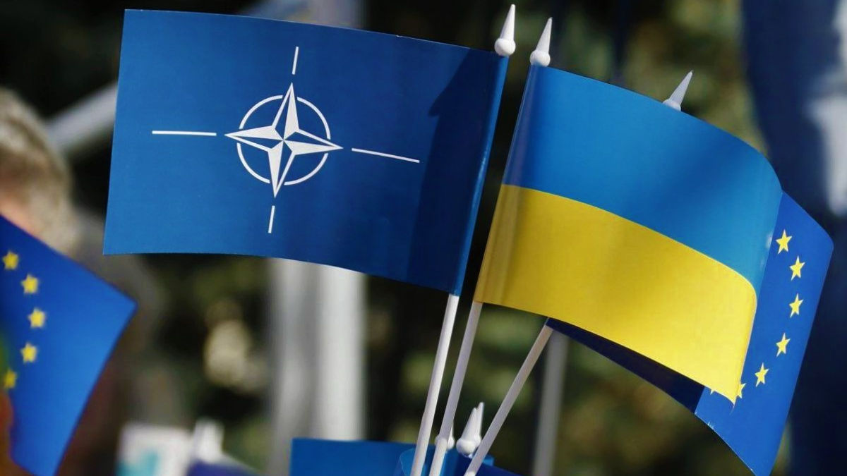 Британия и Польша поддержали упрощенное вступление Украины в НАТО.