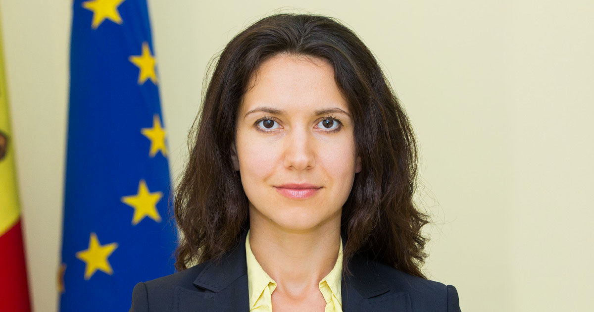 Olesea Stamate, înregistrată oficial în calitate de candidat independent în alegerile parlamentare.