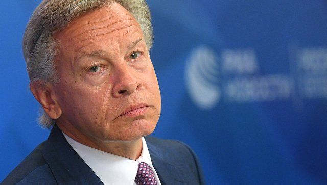  Пушков в своем Twitter назвал причиной заката политической карьеры Ангелы Меркель решение пустить в Германию беженцев.