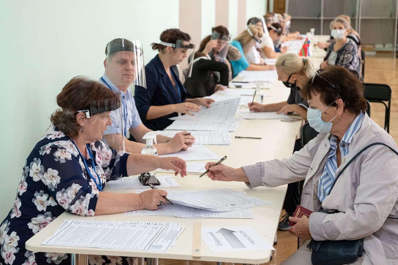 Почти 6 тысяч приднестровцев проголосовали в субботу на выборах в Госдуму РФ.