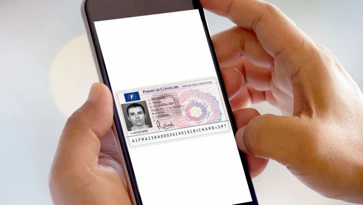 UE introduce permisul de conducere digital și înăsprește regulile pentru șoferii începători.