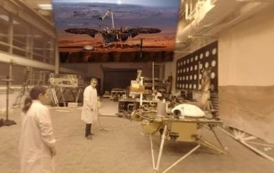 В NASA протестировали робота, который отправится на Марс.
