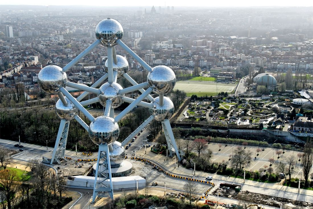 Drame în plină stradă. Minore exploatate sexual la doi pași de instituțiile europene din Bruxelles.