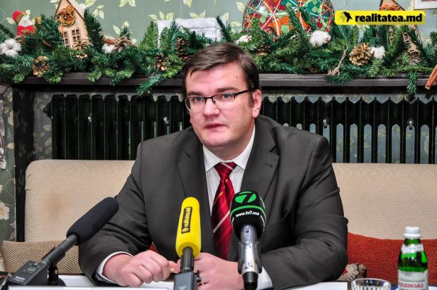 Acesta i-a urat succese ministru al Mediului, Sergiu Palihovici, arătându-se convins că noul ministru va face față provocărilor cu care se confruntă domeniul.