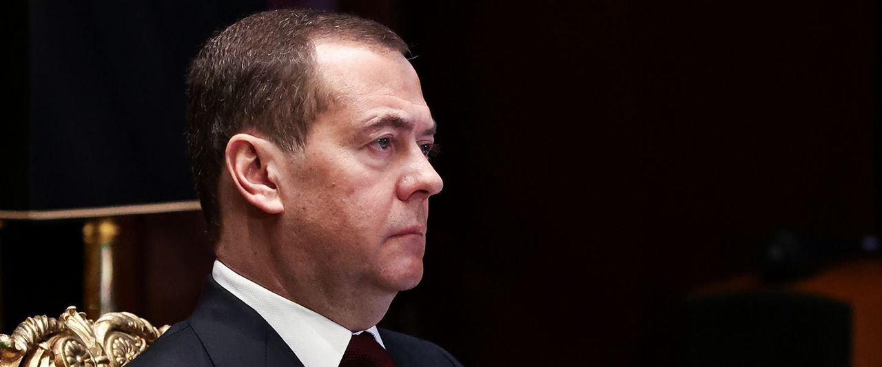 Медведев о вступлении Молдовы и Украины в ЕС: Напоминает опереточные действия.