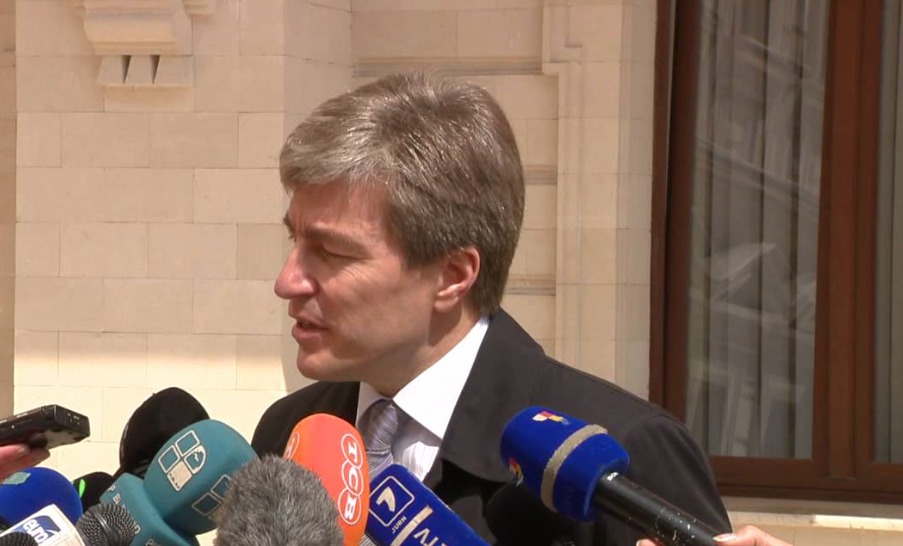 Накануне Евгений Карпов сообщил, что новый регламент должен быть готов к началу нового учебного года. Фото: ytimg.com.