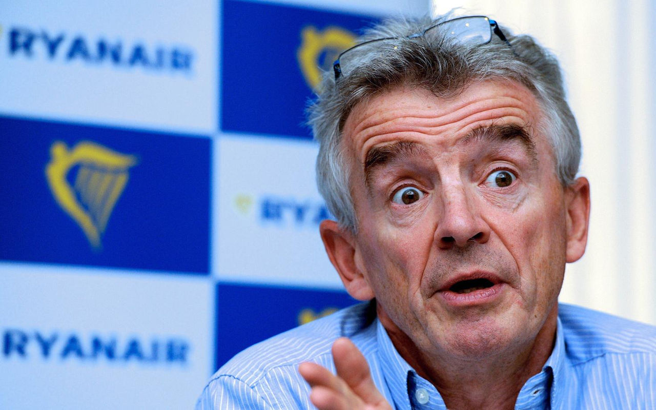 Гендиректор Ryanair призвал сбивать дроны, мешающие работе аэропортов ЕС.