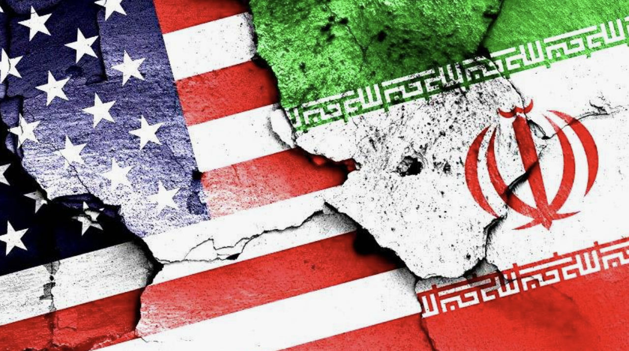 Иран предупреждает о риске масштабного конфликта в случае атаки США.