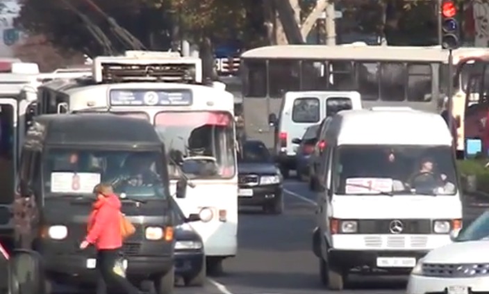 В 2015 году в Молдове зарегистрировано 2 527 ДТП, в 90 процентах случаев виновником является водитель.