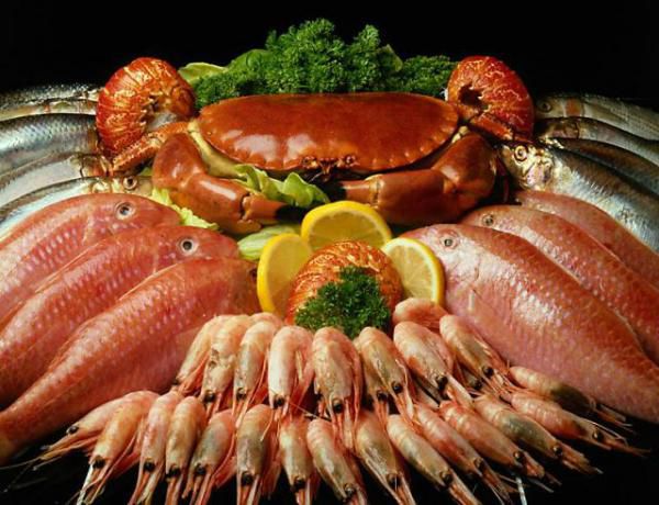 Ученые отмечают: в морепродуктах много питательных веществ, поэтому не стоит совсем от них отказываться.  Фото: bitrd.net