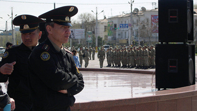 По данным полиции, погиб минимум один силовик.